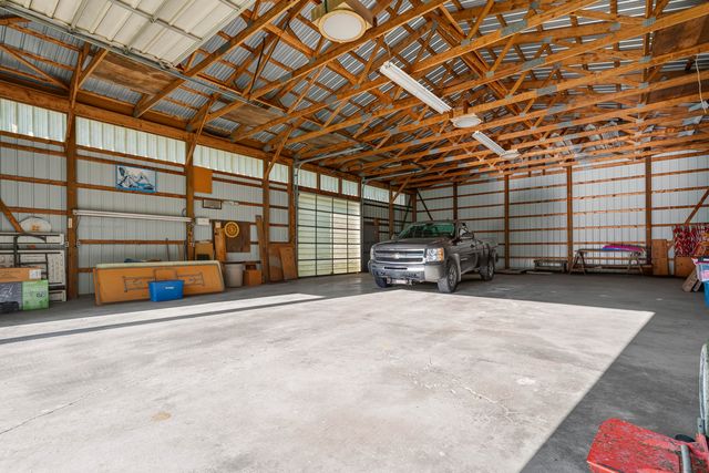 200 N 560 W, Valparaiso, IN 46385