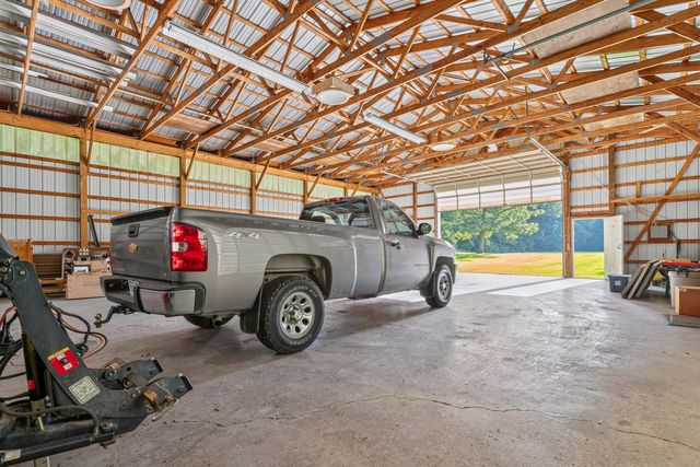 200 N 560 W, Valparaiso, IN 46385
