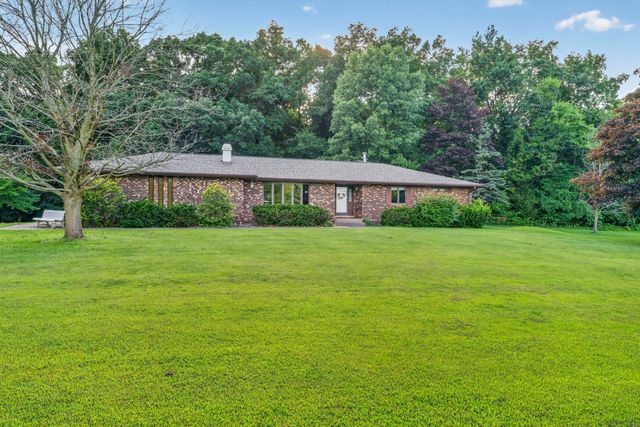 200 N 560 W, Valparaiso, IN 46385
