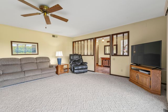 200 N 560 W, Valparaiso, IN 46385