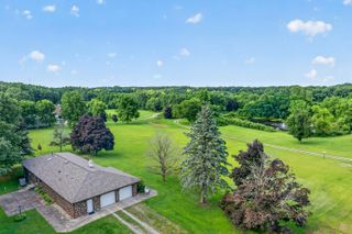 200 N 560 W, Valparaiso, IN 46385