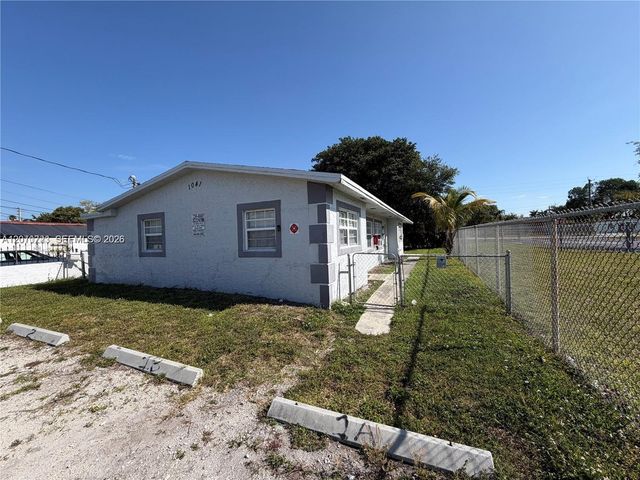 1041 NW 7th Court, Hallandale Beach, FL 33009