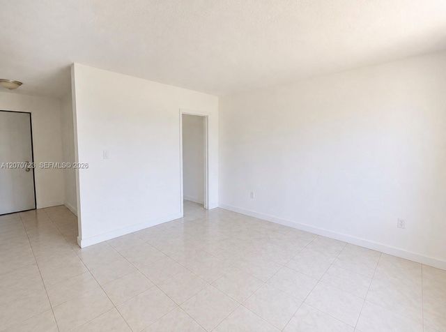 1041 NW 7th Court, Hallandale Beach, FL 33009