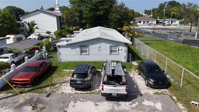 1041 NW 7th Court, Hallandale Beach, FL 33009