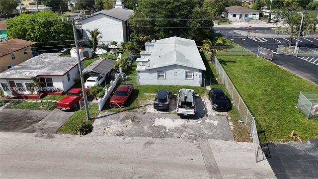 1041 NW 7th Court, Hallandale Beach, FL 33009