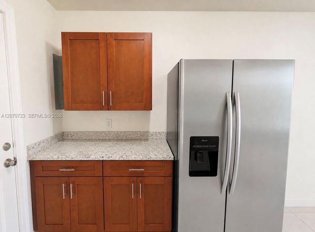 1041 NW 7th Court, Hallandale Beach, FL 33009