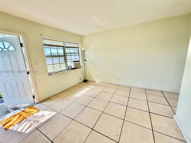 1041 NW 7th Court, Hallandale Beach, FL 33009