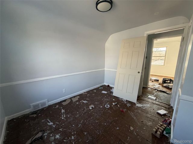 16092 Manning Street, Detroit, MI 48205
