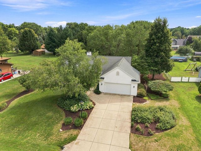 306 Pleasant STREET, Eagle, WI 53119