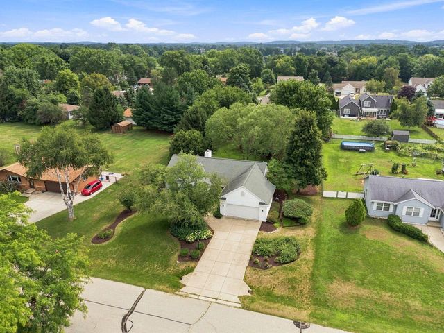 306 Pleasant STREET, Eagle, WI 53119