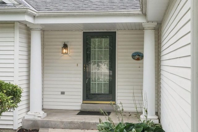 306 Pleasant STREET, Eagle, WI 53119