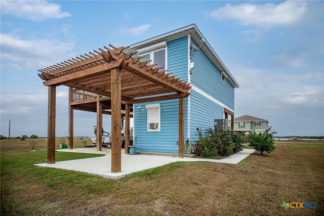 1383 Bay Point Drive, Port Lavaca, TX 77979