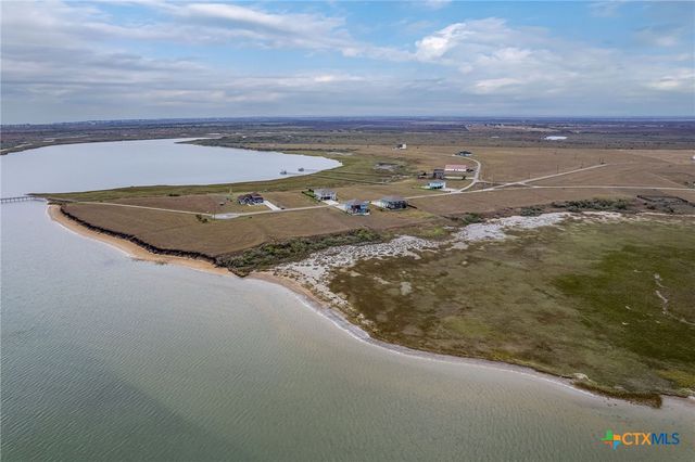 1383 Bay Point Drive, Port Lavaca, TX 77979