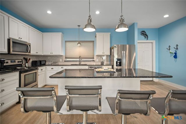 1383 Bay Point Drive, Port Lavaca, TX 77979