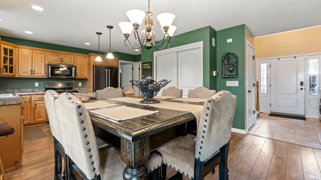 7233 Summerlyn Drive, Fort Wayne, IN 46835