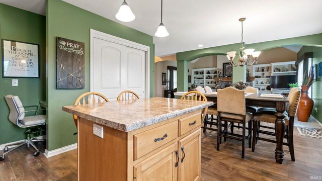 7233 Summerlyn Drive, Fort Wayne, IN 46835