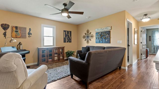 7233 Summerlyn Drive, Fort Wayne, IN 46835