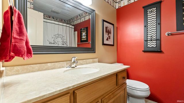 7233 Summerlyn Drive, Fort Wayne, IN 46835