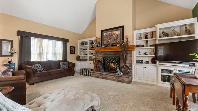 7233 Summerlyn Drive, Fort Wayne, IN 46835