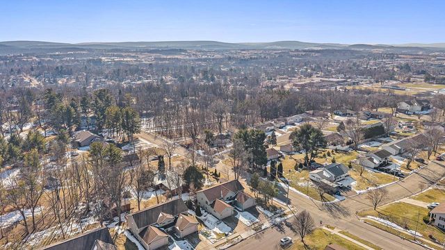 435 14th Avenue, Baraboo, WI 53913