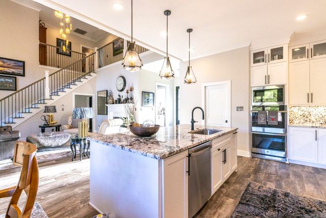 6020 Centark Court, Alexander, AR 72002