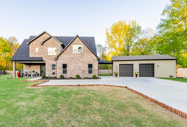 6020 Centark Court, Alexander, AR 72002