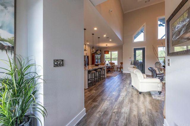 6020 Centark Court, Alexander, AR 72002