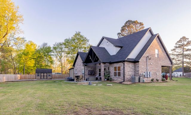 6020 Centark Court, Alexander, AR 72002