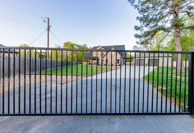 6020 Centark Court, Alexander, AR 72002