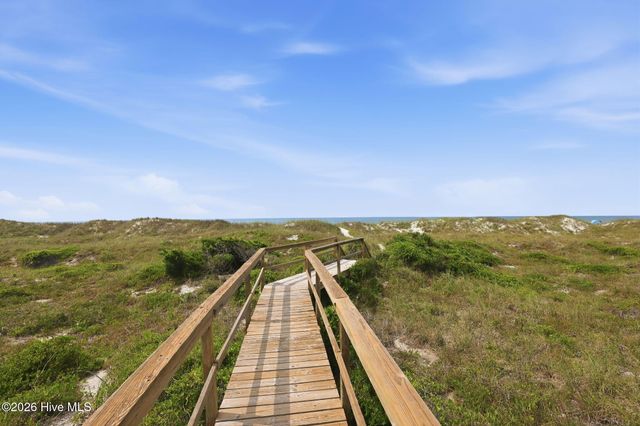 301 E Commerce Way Road Sea Spray 358, Atlantic Beach, NC 28512