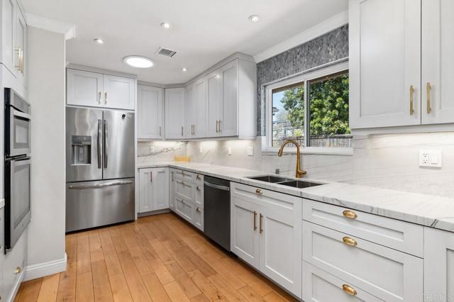 3298 Mercer Lane, San Diego, CA 92122