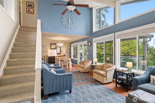 211 E Shoreline Lane, Shelton, WA 98584