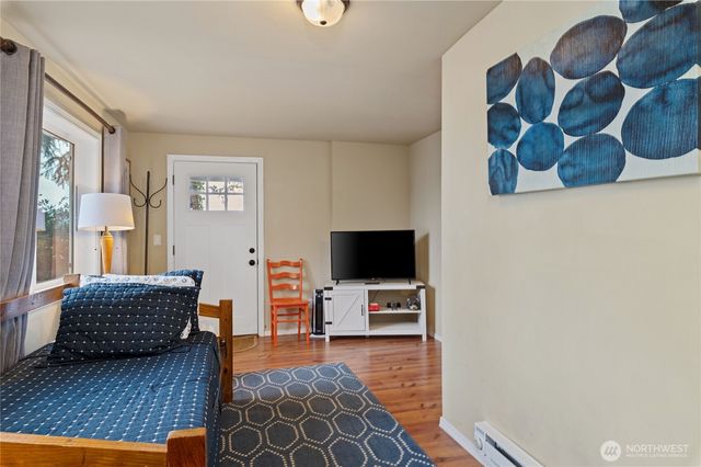 211 E Shoreline Lane, Shelton, WA 98584