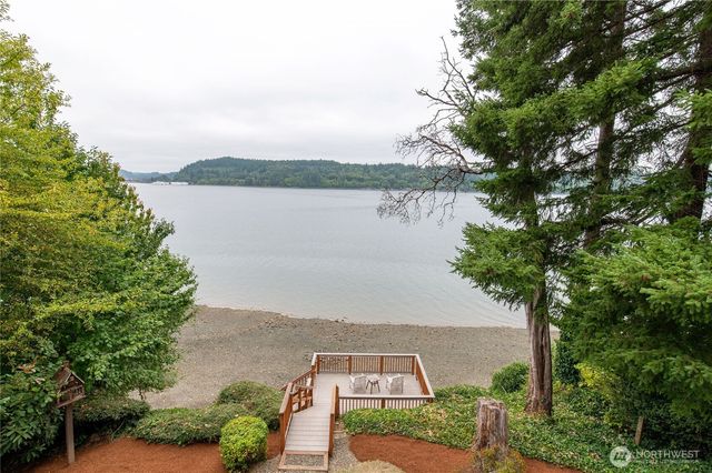 211 E Shoreline Lane, Shelton, WA 98584