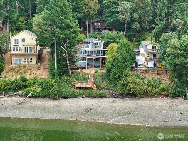 211 E Shoreline Lane, Shelton, WA 98584