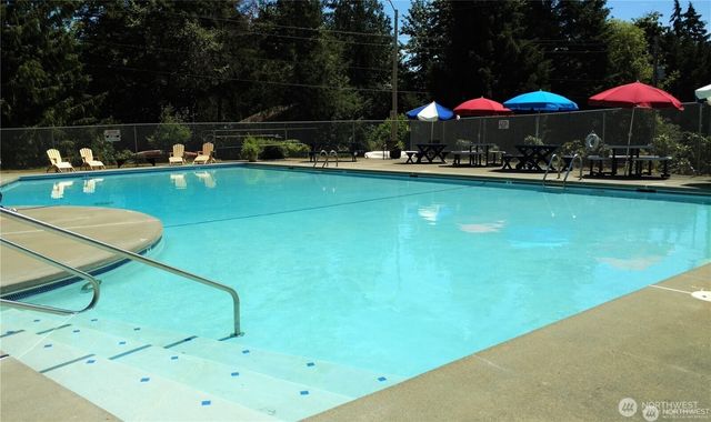 211 E Shoreline Lane, Shelton, WA 98584