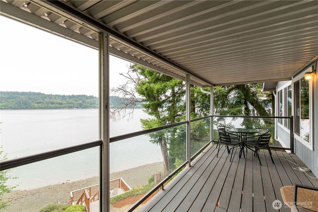 211 E Shoreline Lane, Shelton, WA 98584