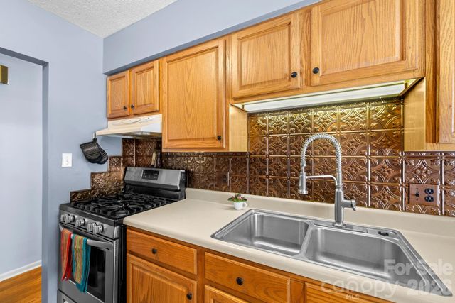 98 Pensacola Avenue, Arden, NC 28704