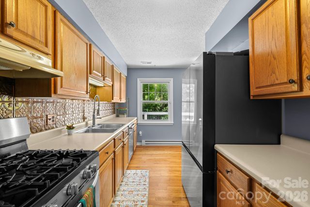 98 Pensacola Avenue, Arden, NC 28704