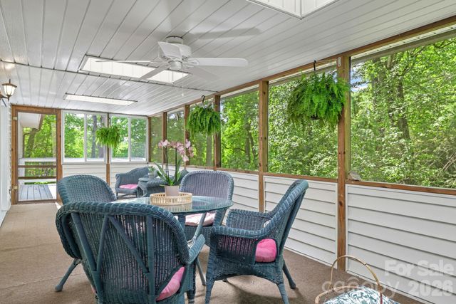 98 Pensacola Avenue, Arden, NC 28704