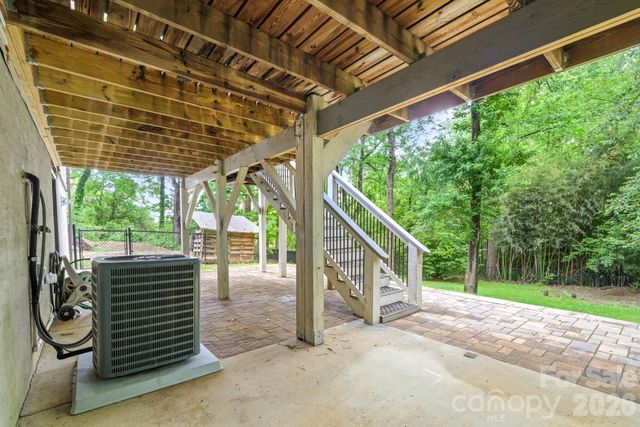 98 Pensacola Avenue, Arden, NC 28704
