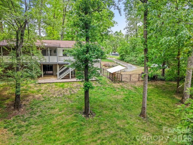 98 Pensacola Avenue, Arden, NC 28704