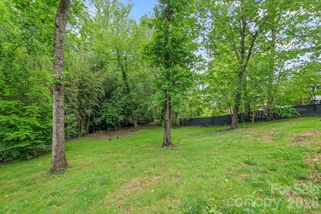 98 Pensacola Avenue, Arden, NC 28704
