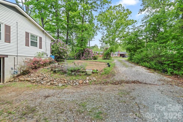 98 Pensacola Avenue, Arden, NC 28704