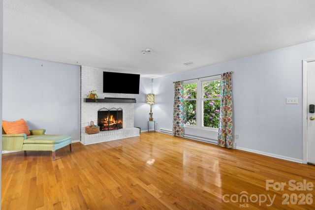 98 Pensacola Avenue, Arden, NC 28704