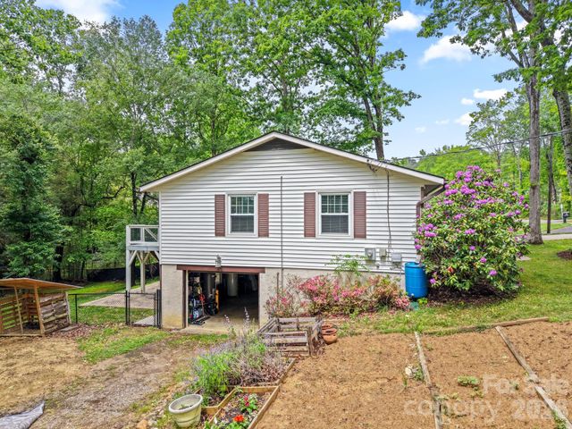 98 Pensacola Avenue, Arden, NC 28704