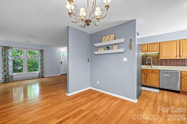 98 Pensacola Avenue, Arden, NC 28704