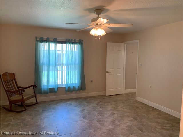 116 Oak Grove Street, Lake Placid, FL 33852