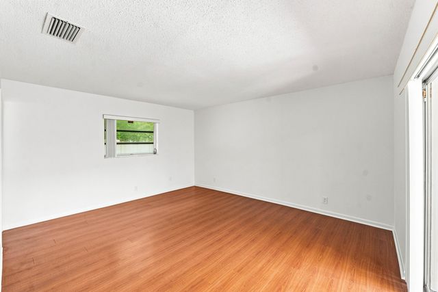 3310 NW 90th Avenue N, Coral Springs, FL 33065