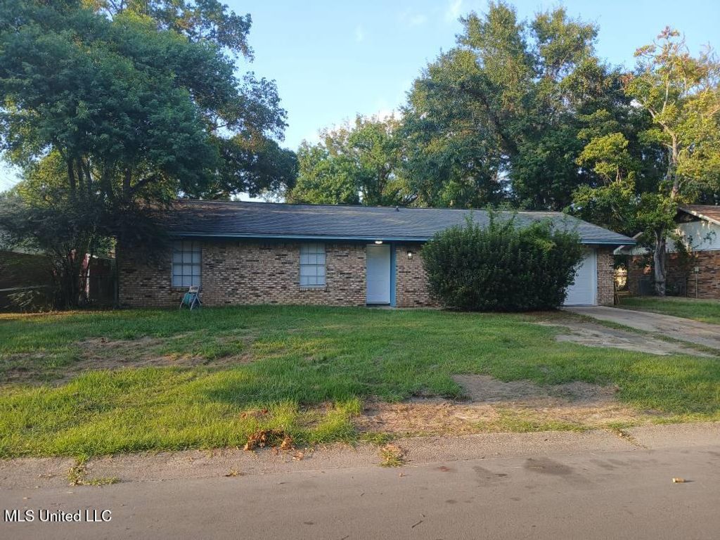 1010 Michelle Drive, Gulfport, MS 39503